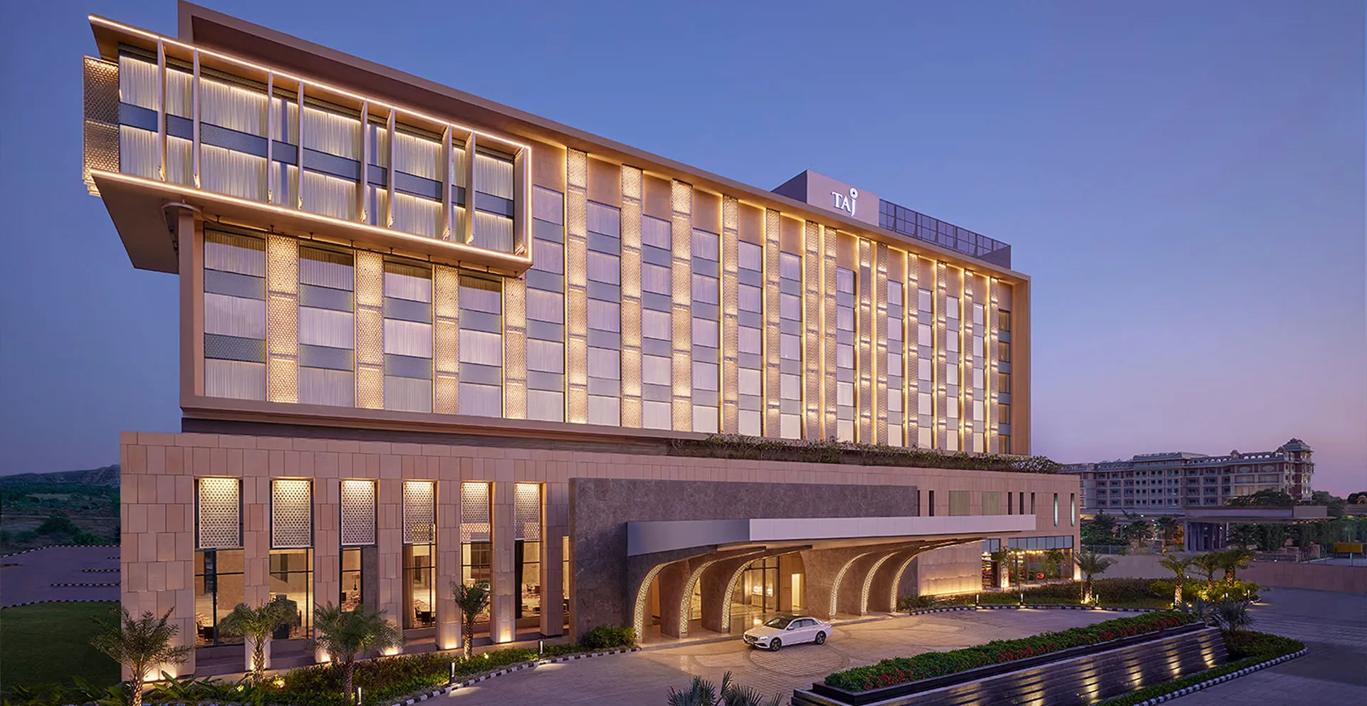 Taj Amer Weddings