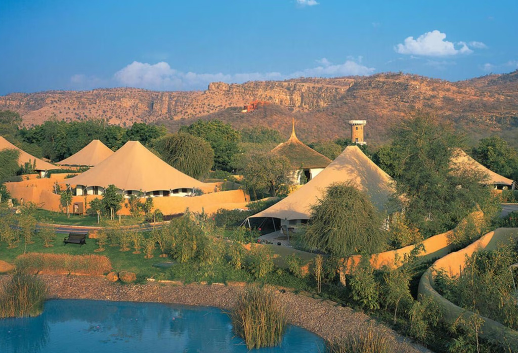 The Oberoi Vanyavilas Wildlife Resort