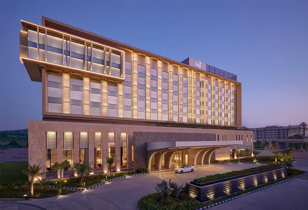 Taj Amer