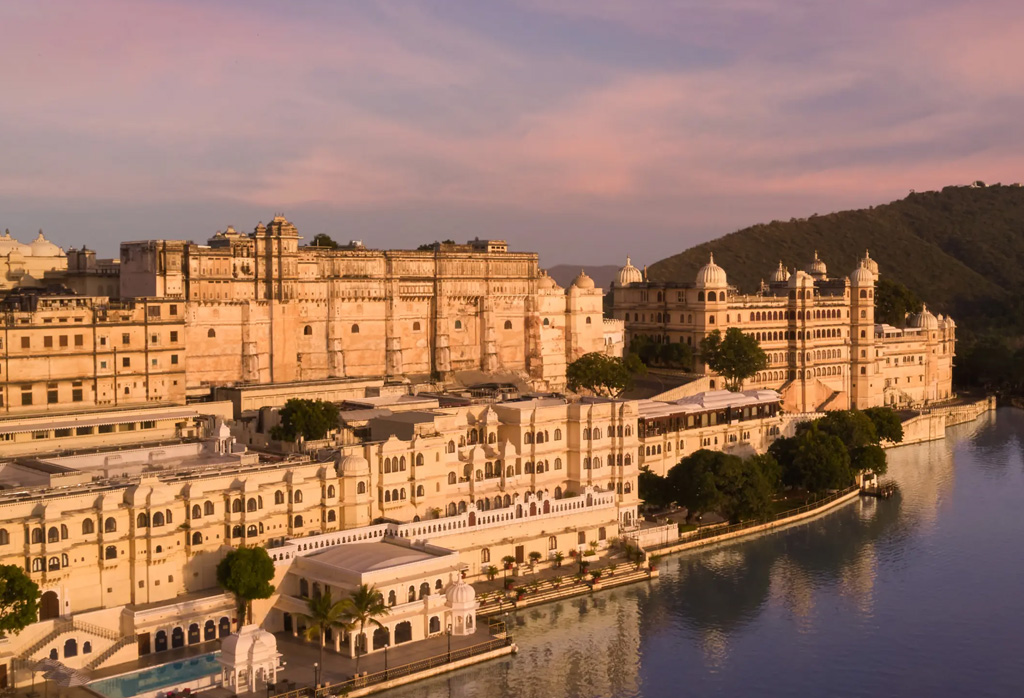 Taj Fatej Prakash Palace