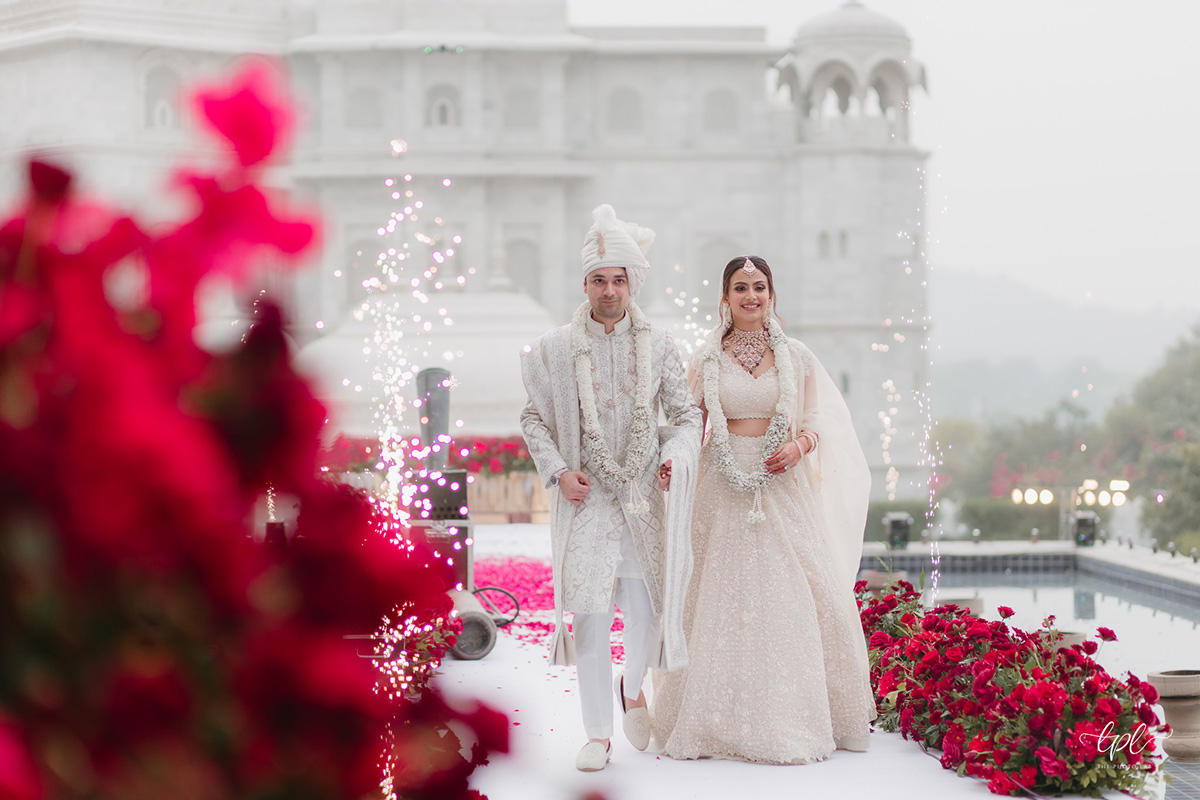 Auspicious Hindu Wedding Dates for 2025 & 2026 — Written in the Stars
