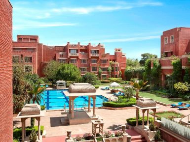 Pool Side Wedding Hotel In Jaipur - ITC Rajputana